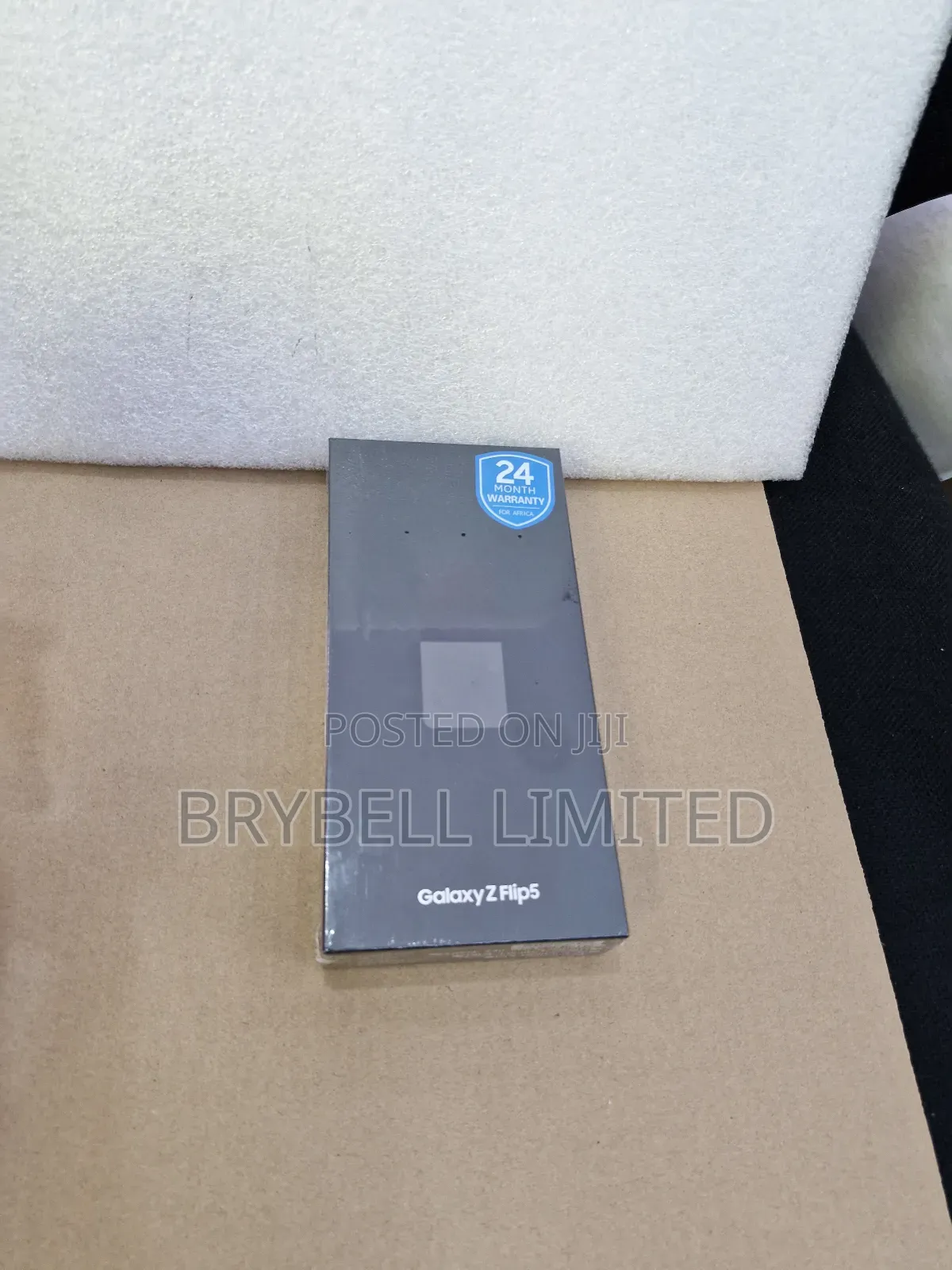 New Samsung Galaxy Z Flip 5 256 GB Black