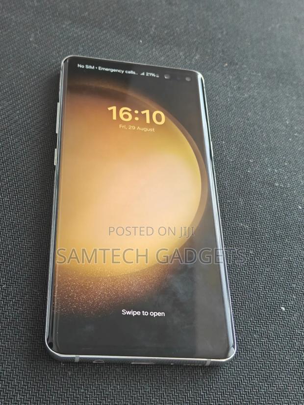 Samsung Galaxy S10 5G 256 GB White - main view