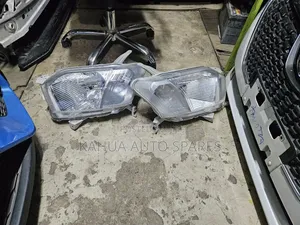 Probox /Succeed 2012/2013/2014/2015/2016/2017/2018 Headlights