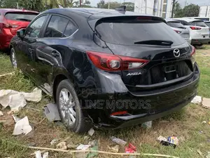 Mazda Axela 2018 Black