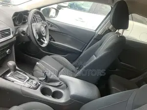 Mazda Axela 2018 Silver