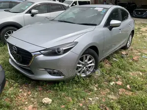 Mazda Axela 2018 Silver