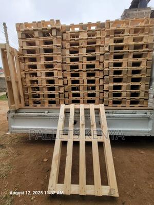 Wooden Pallets: Brand New - main view