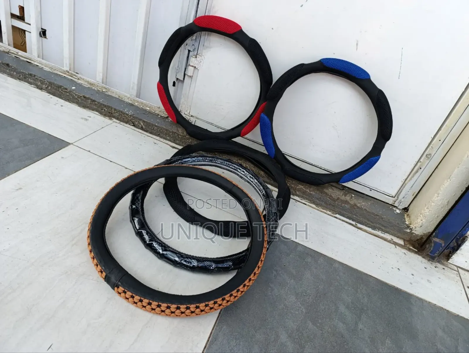 Universal Fit Steering Wheel Cover Breathable Protective Design