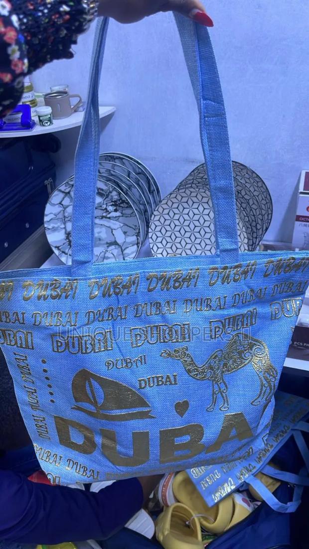 *Tote Bags* - main view