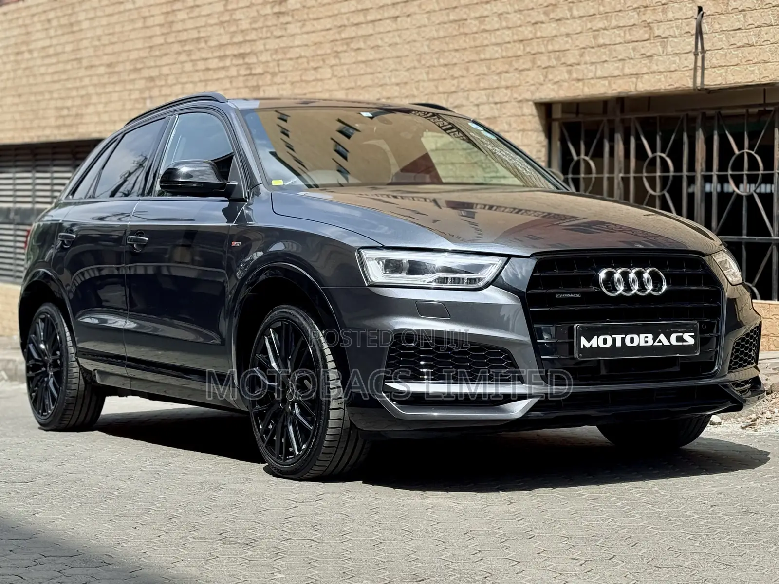 Audi Q3 2.0 TFSI 220hp quattro sport 2018 Gray