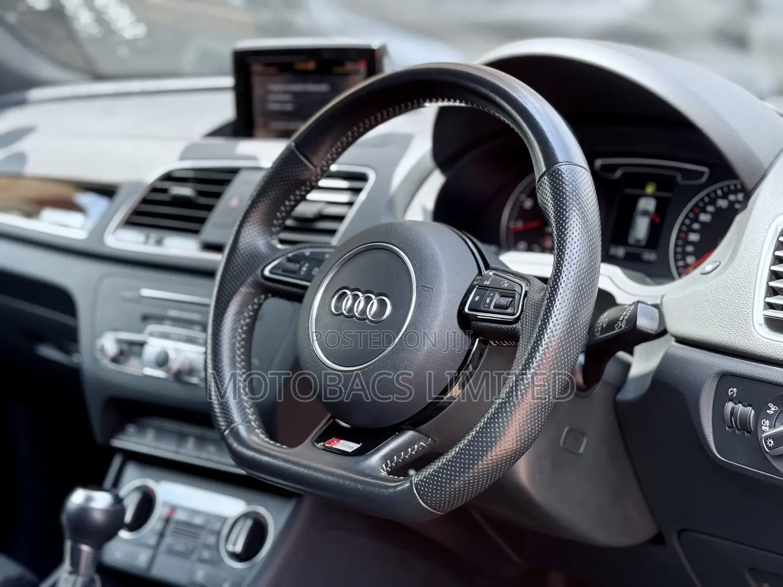 Audi Q3 2.0 TFSI 220hp quattro sport 2018 Gray