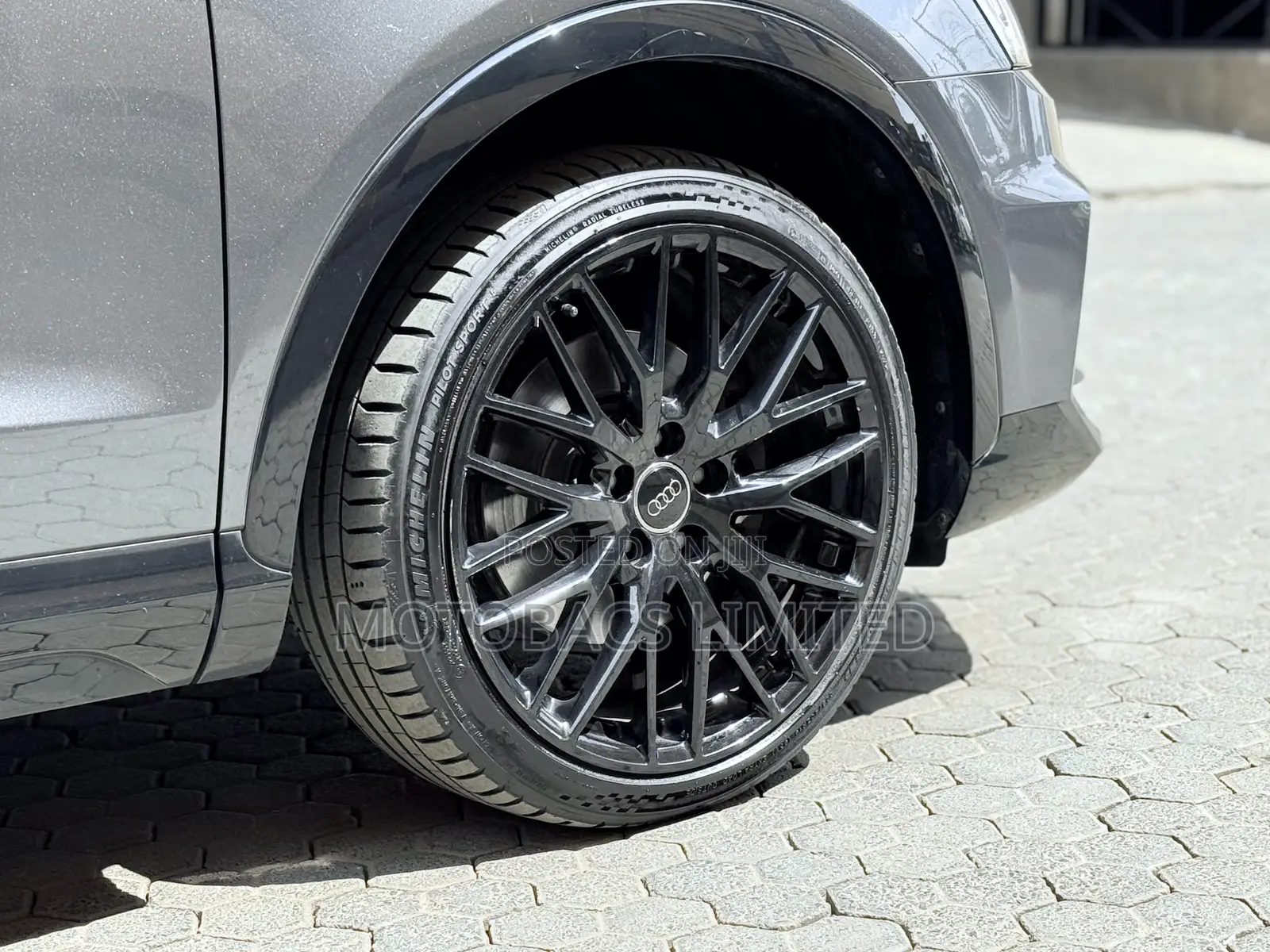 Audi Q3 2.0 TFSI 220hp quattro sport 2018 Gray