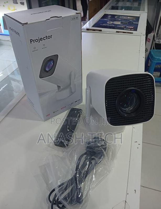 F 800 Android 13 White Androind Projector - main view