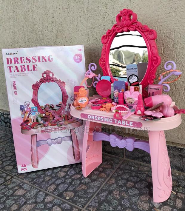 46-Piece Dressing Table Set