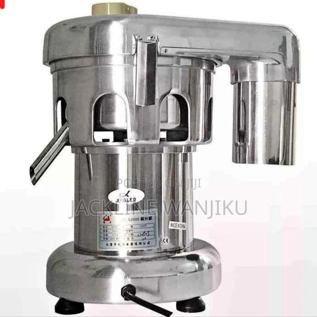 Juice Extractor * Juicer Machine/ Commercial Juicer Machine - main view