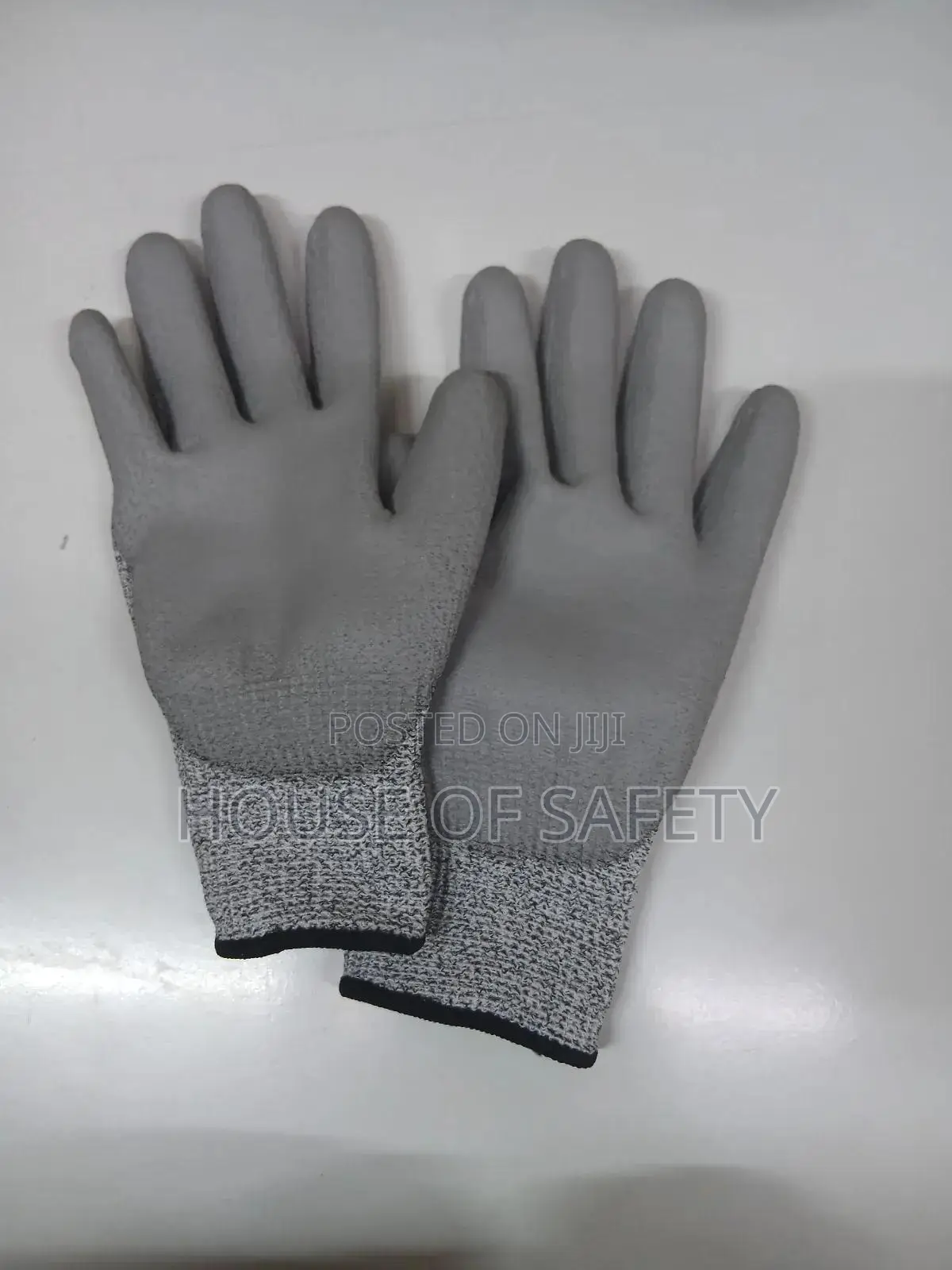 Grey Diamond Grip