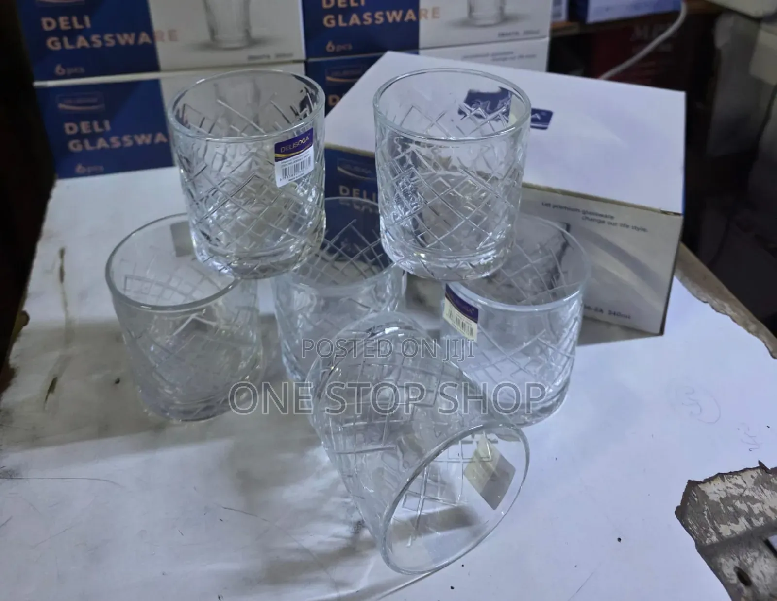 6pcs Short Clear Glasses With Diamond Pattern