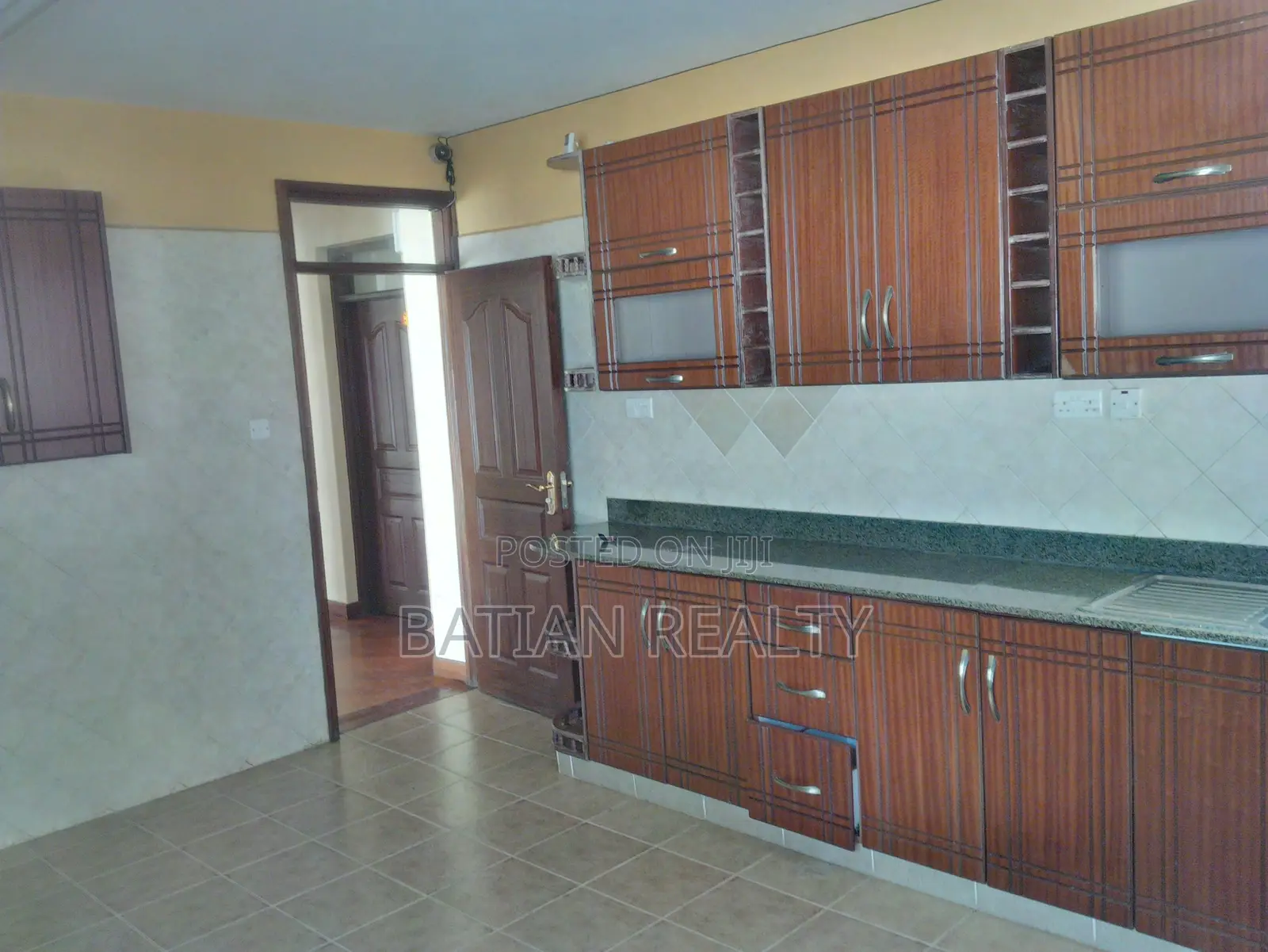 4bdrm Townhouse/Terrace in Valley Arcade for sale