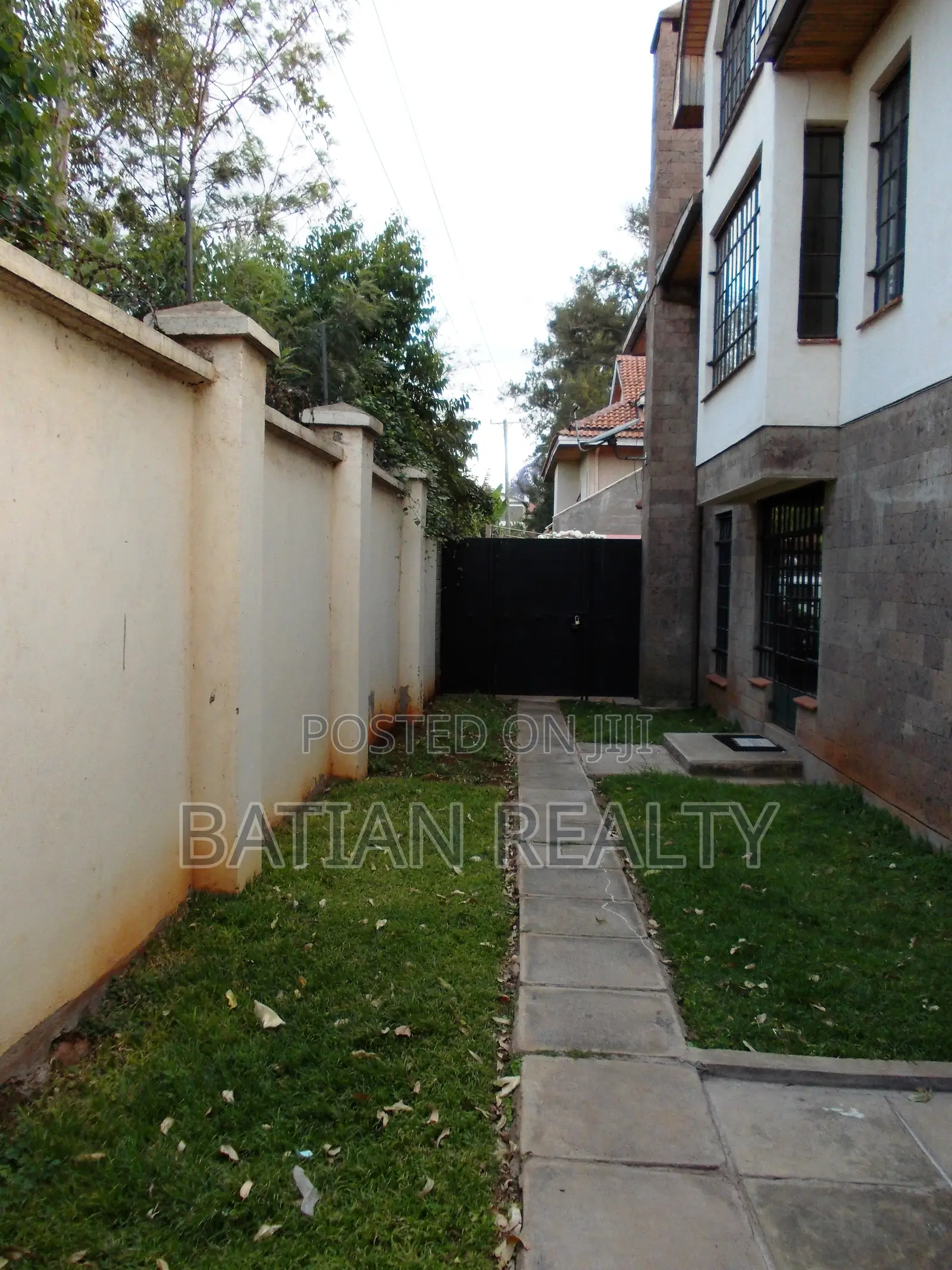 4bdrm Townhouse/Terrace in Valley Arcade for sale