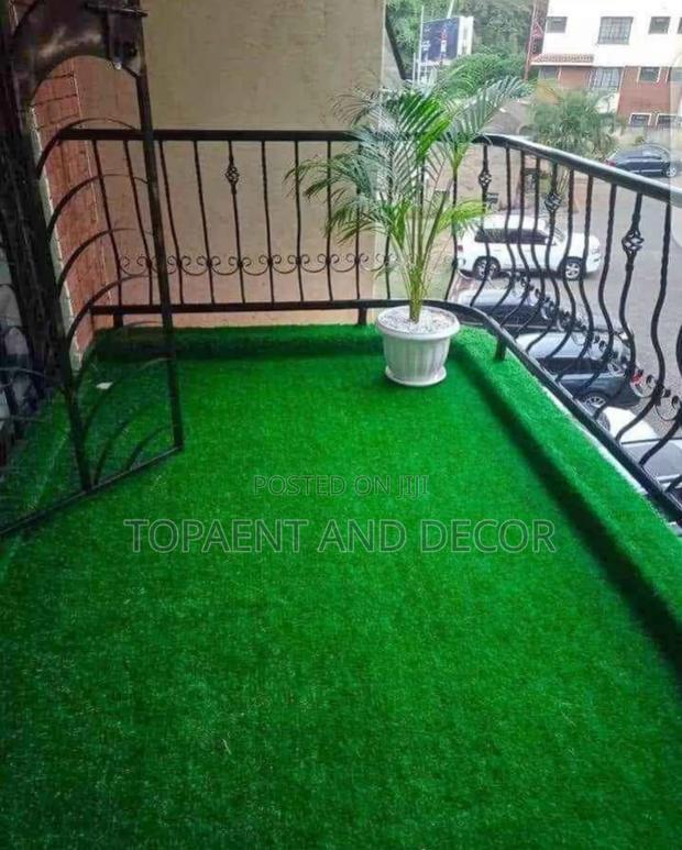 Eco Friendly Artificial Grass Carpet No Preservation Needed - main view
