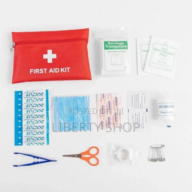 Outdoor First Aid Kit - thumbnail 2