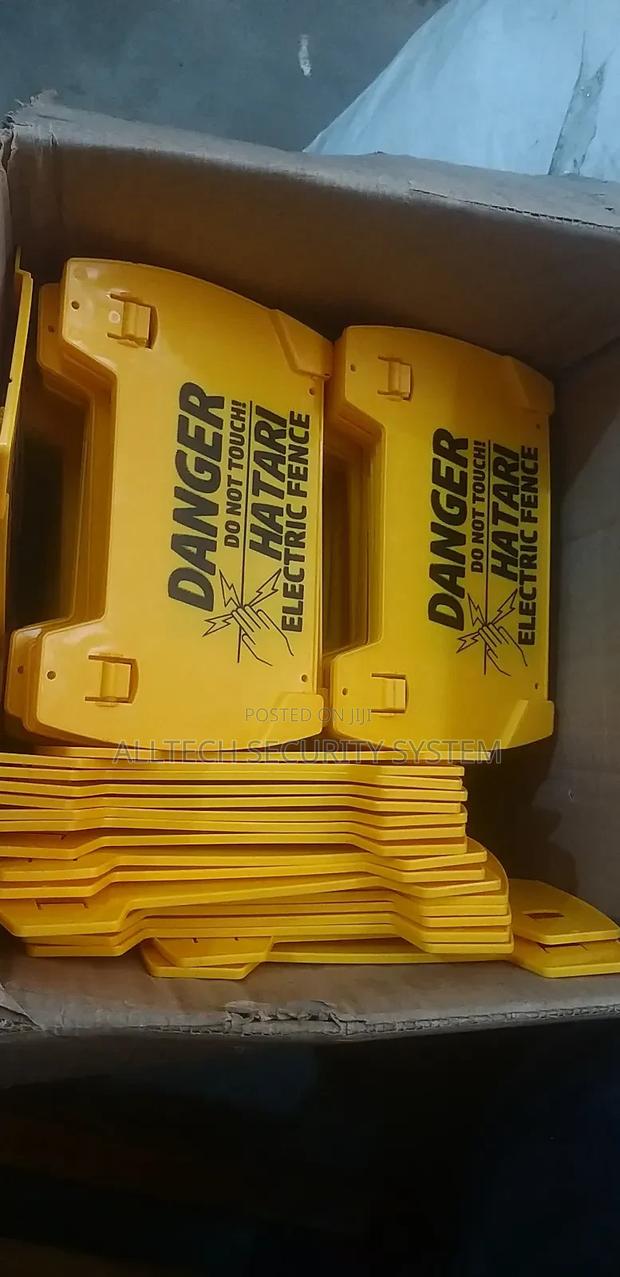 Electric Fence Warning Signs - thumbnail 2