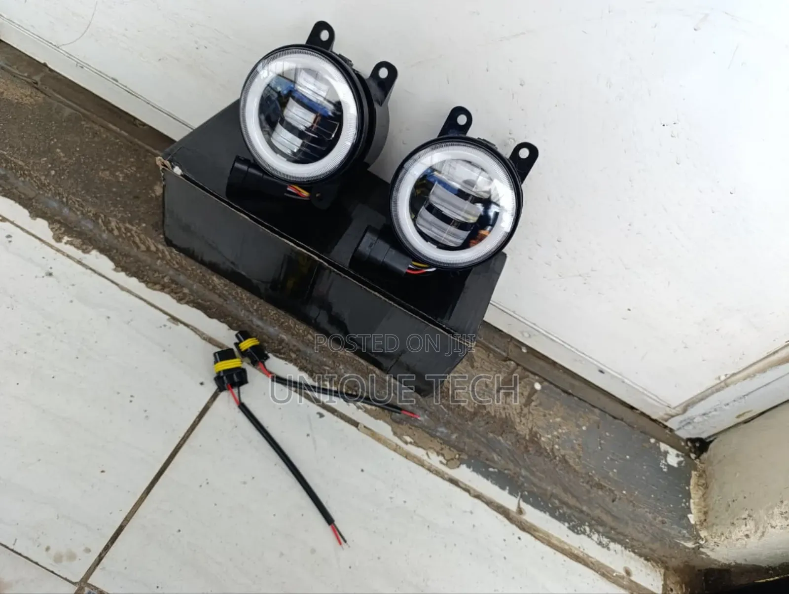 3.5 Inch Fog Lights Universal Fit With Indicator Durable Design