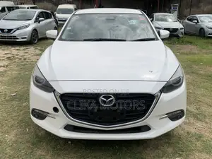 Mazda Axela 2018 Off white