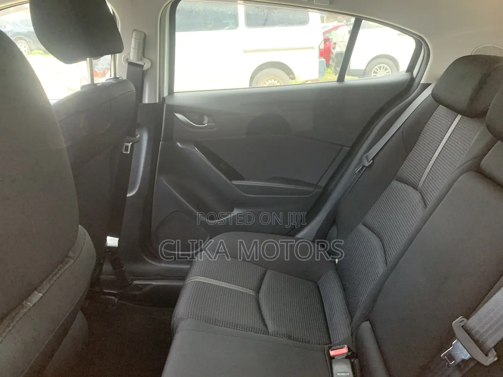 Mazda Axela 2018 Off white