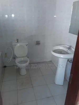 4 Bedroom Commercial Massionate for Rent