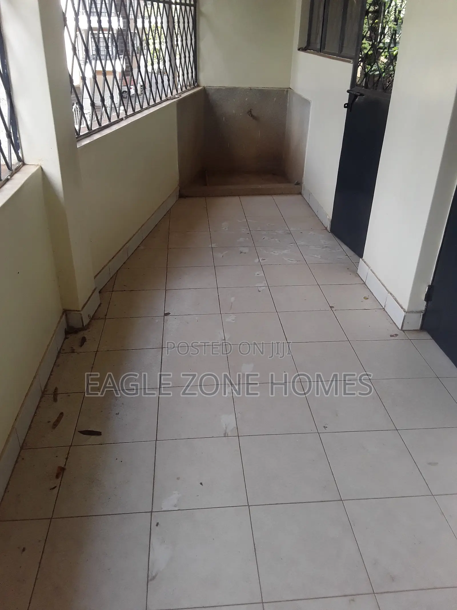 4 Bedroom Commercial Massionate for Rent