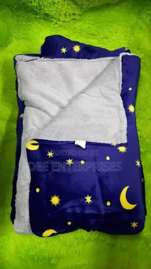 Available Single Woollen Duvets Size: 5*6