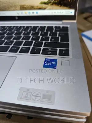 Laptop HP EliteBook 830 G8 8GB Intel Core I5 SSD 256GB