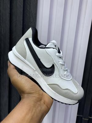 Kids Nike Sneakers Sizes 25 - 30 - thumbnail 2