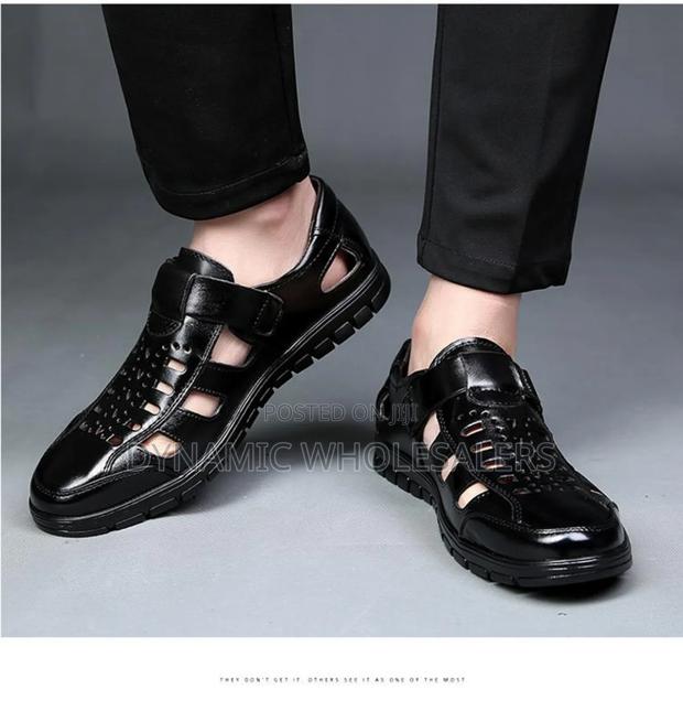 *Men Open Casuals - main view