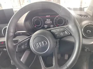 Audi Q2 2018 Blue