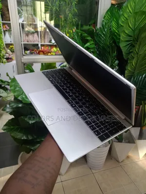 Laptop 4GB SSD 128GB
