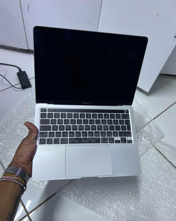 Laptop Apple MacBook 2016 8GB Intel Core I5 SSD 256GB