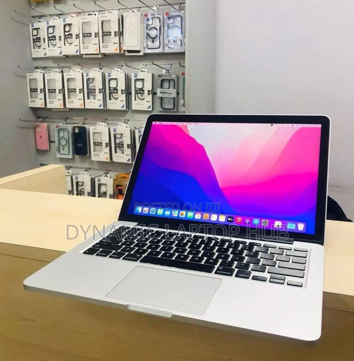 Laptop Apple MacBook Pro 2015 8GB Intel Core I5 SSD 256GB