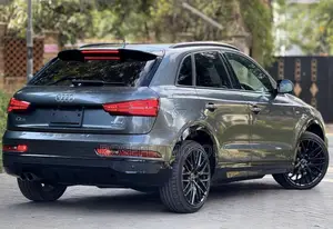 Audi Q3 2018 Gray