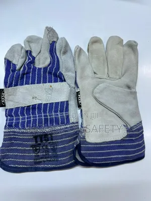 Short Cow Slip Glove In Blue Shade