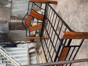 5by6 Metallic Bed