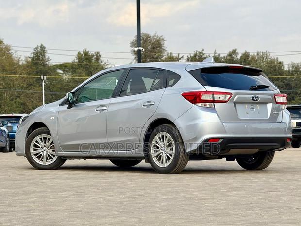 Subaru Impreza 2018 Silver - thumbnail 4