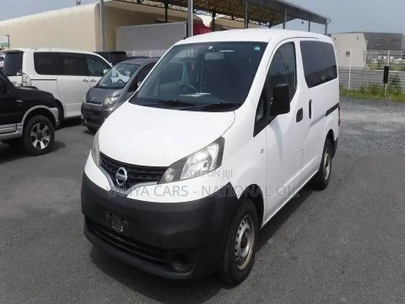 Nissan NV200 2018 White