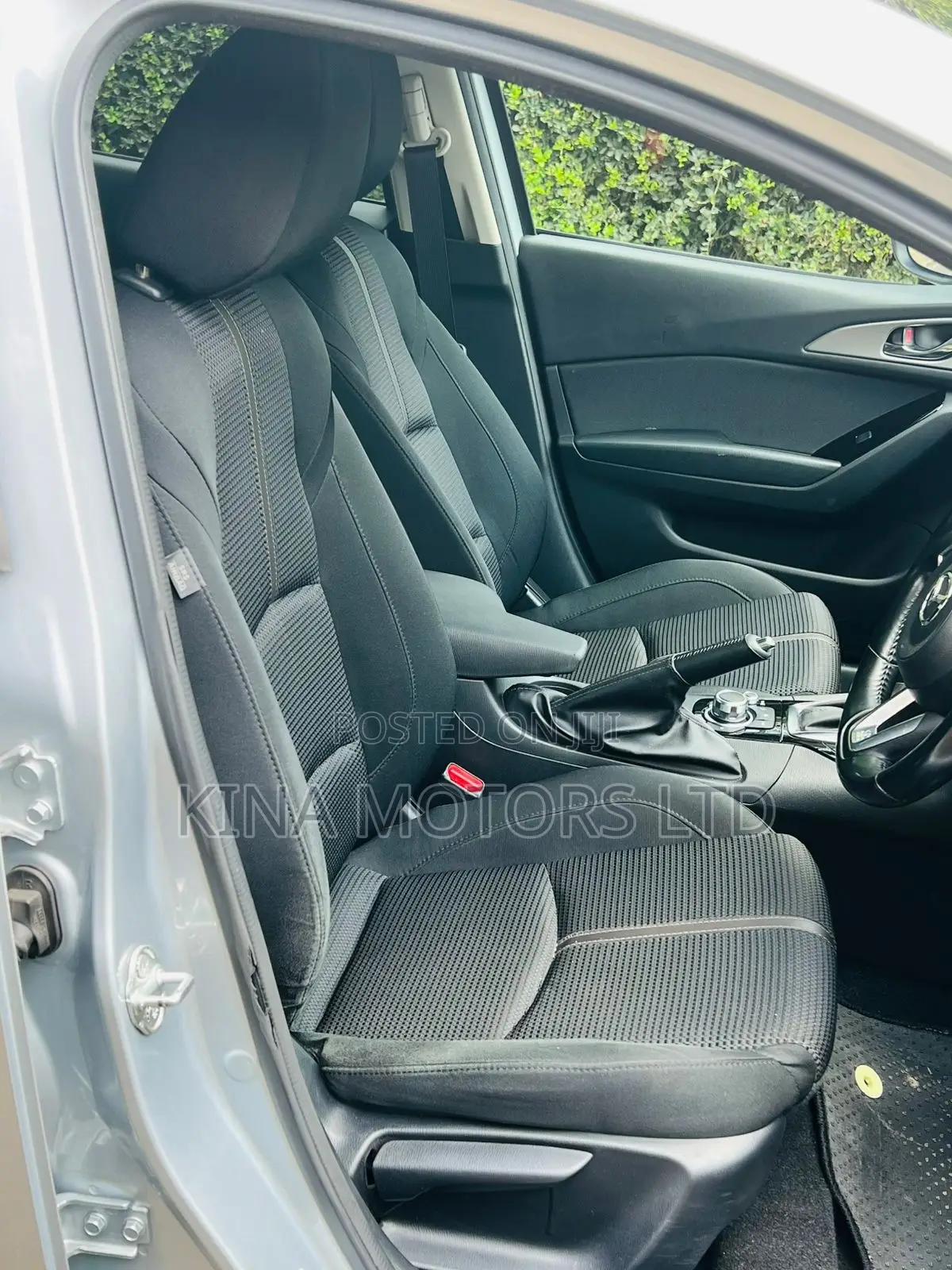 Mazda Axela 2018 Silver