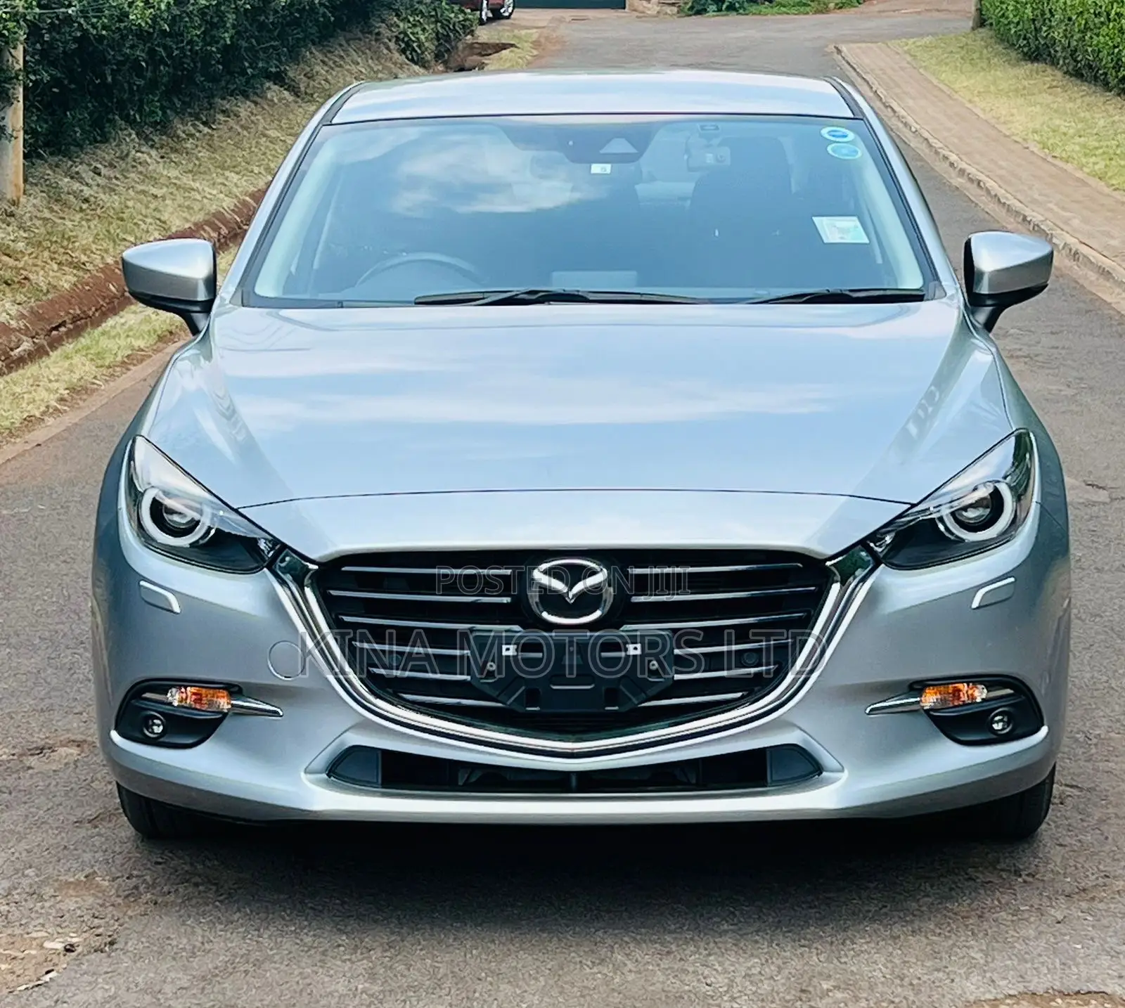 Mazda Axela 2018 Silver