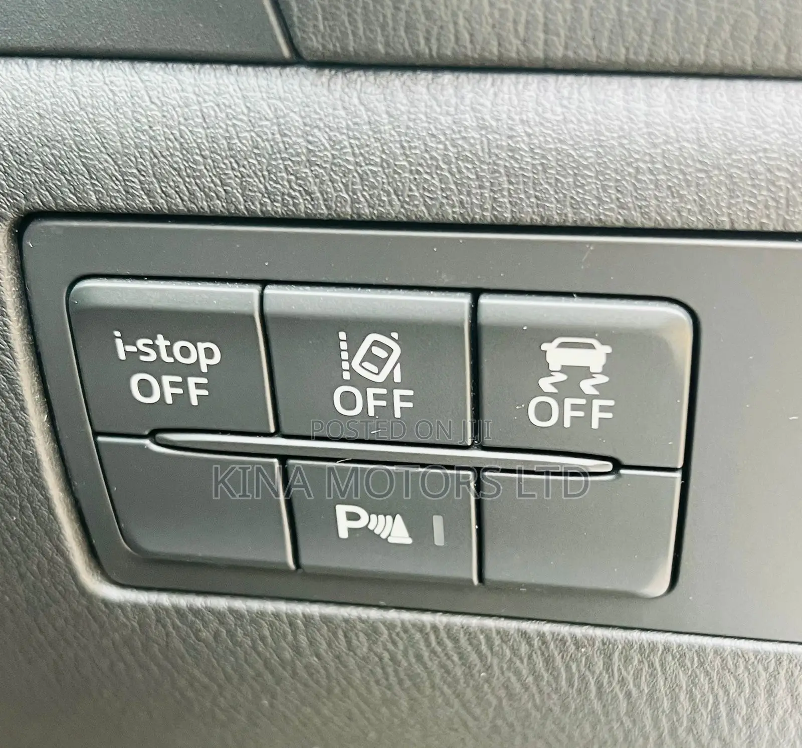 Mazda Axela 2018 Silver