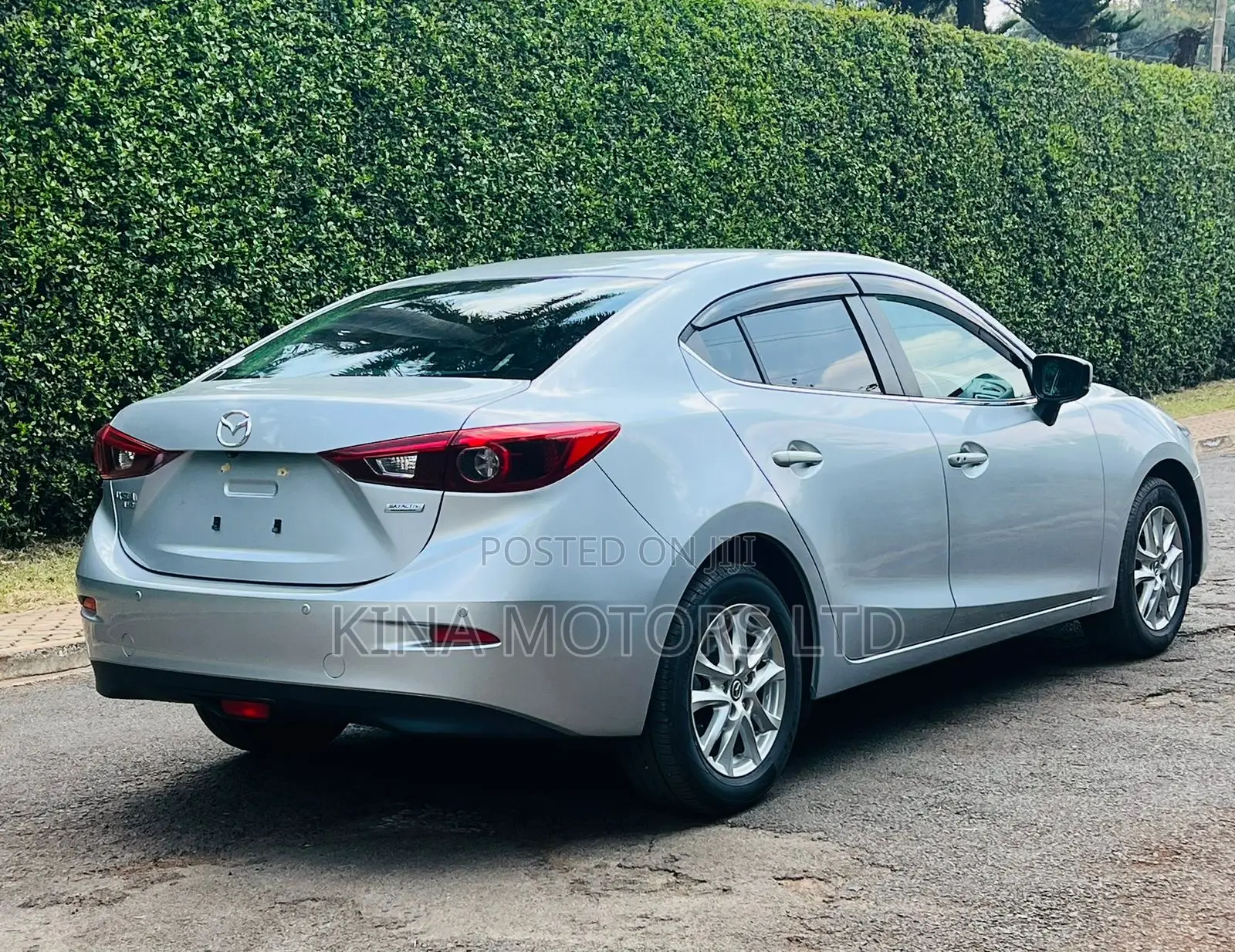 Mazda Axela 2018 Silver