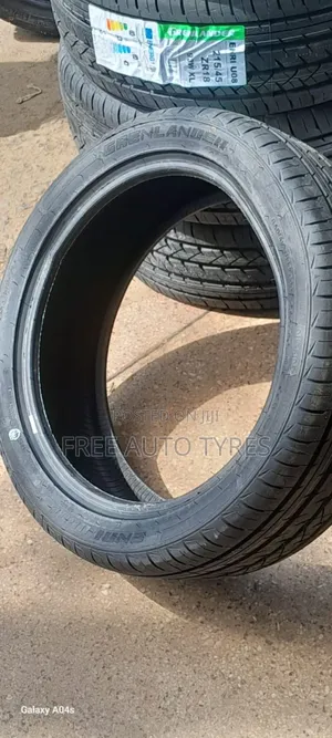 215/45r18 Grenlander