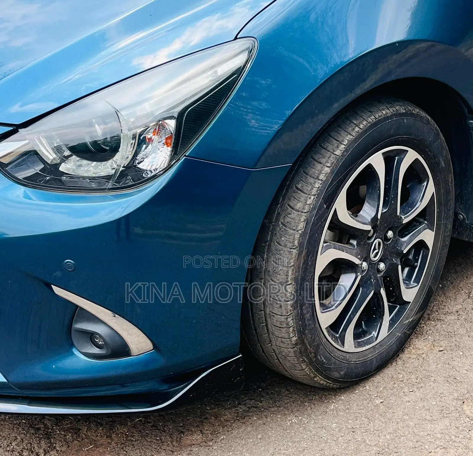 Mazda Demio 2018 Blue