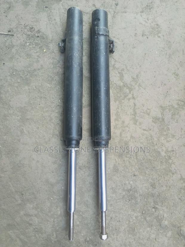 Honda Civic 2008 Shocks.