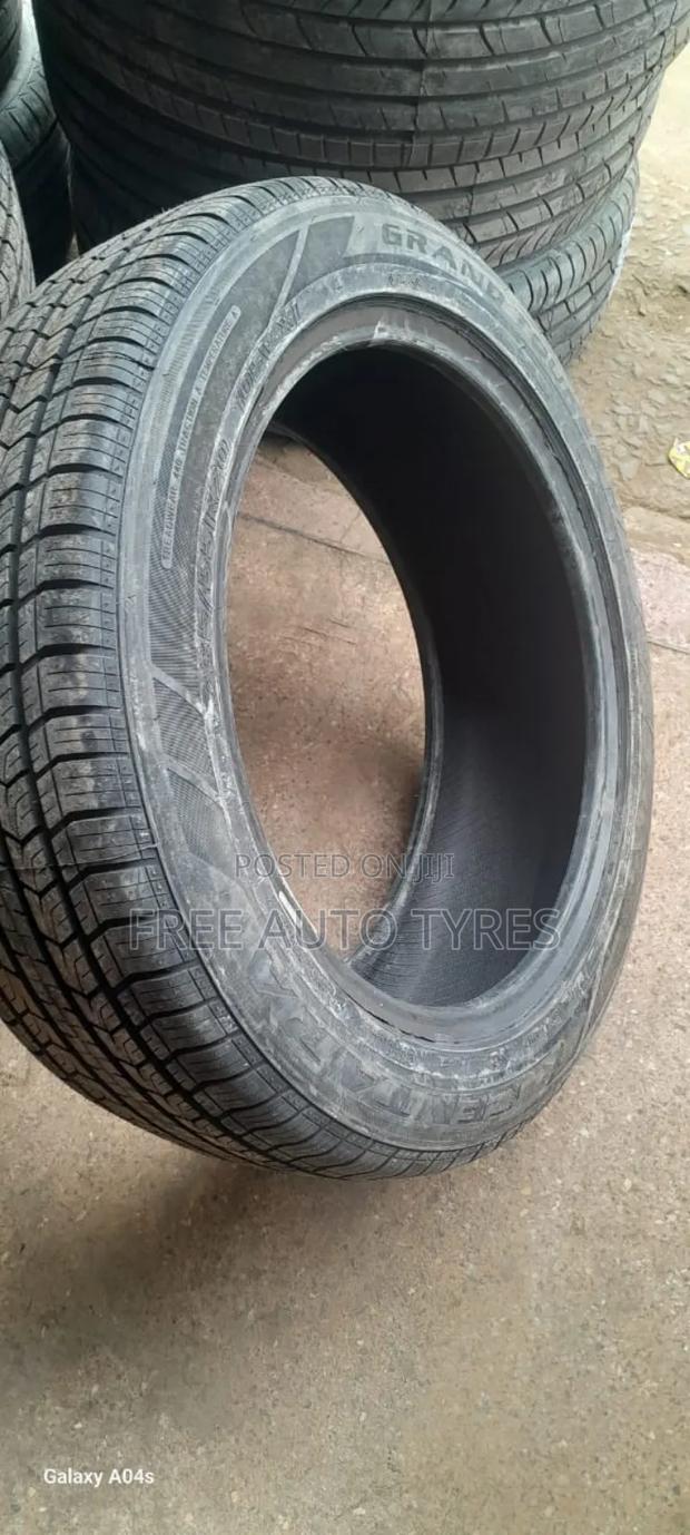 235/55r20 Centara - thumbnail 3