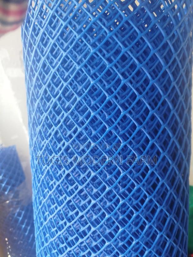 Plastic Poultry Mesh - 1 Meter Wide - main view