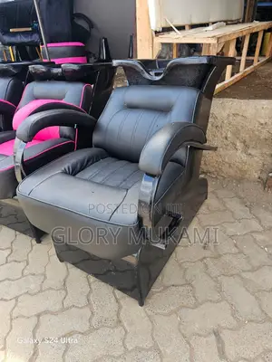 Saloon Sink Chair